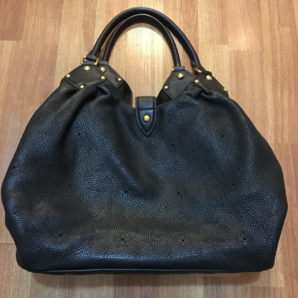 $3000 Louis Vuitton Black Leather Mahina L Large Shoulder Bag Purse -  Lust4Labels