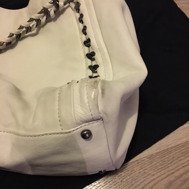 $2600 Chanel Classic White Lambskin Large Modern Chain Tote Bag