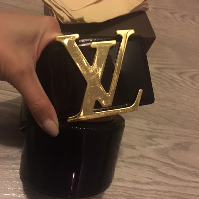 $800 Louis Vuitton LV Initiales Logo Patent Leather Amarante Belt