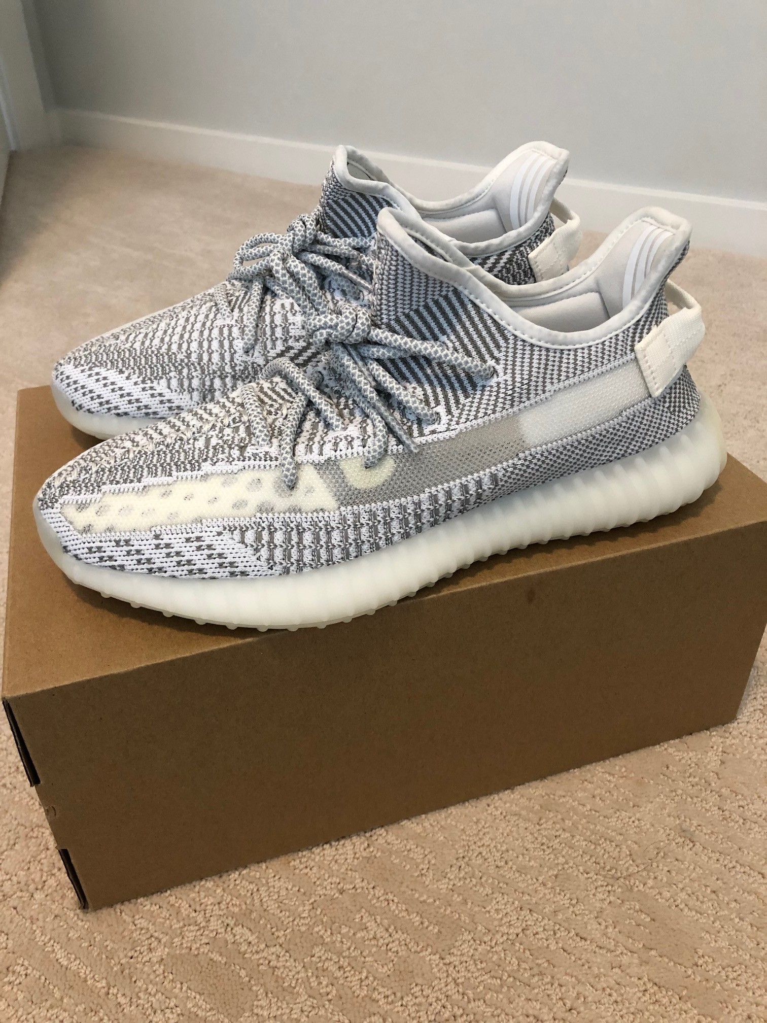 Men's Adidas Yeezy Boost 350 V2 Static Sneaker Shoes SZ 9.5 - Lust4Labels